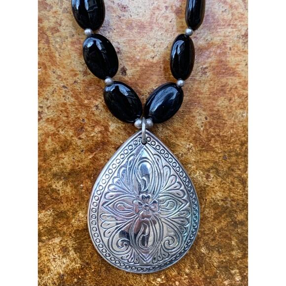 Doug Paulus Sterling and Black Onyx Necklace with Sterling Pendant Vintage - Picture 2 of 7
